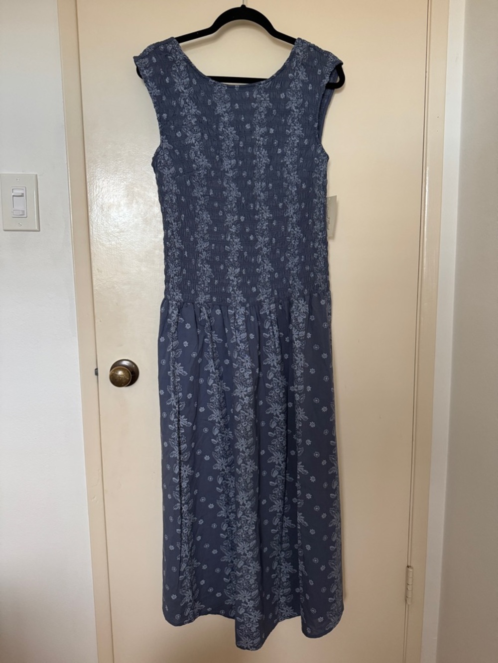 Universal Thread Blue Floral Midi Dress size L
